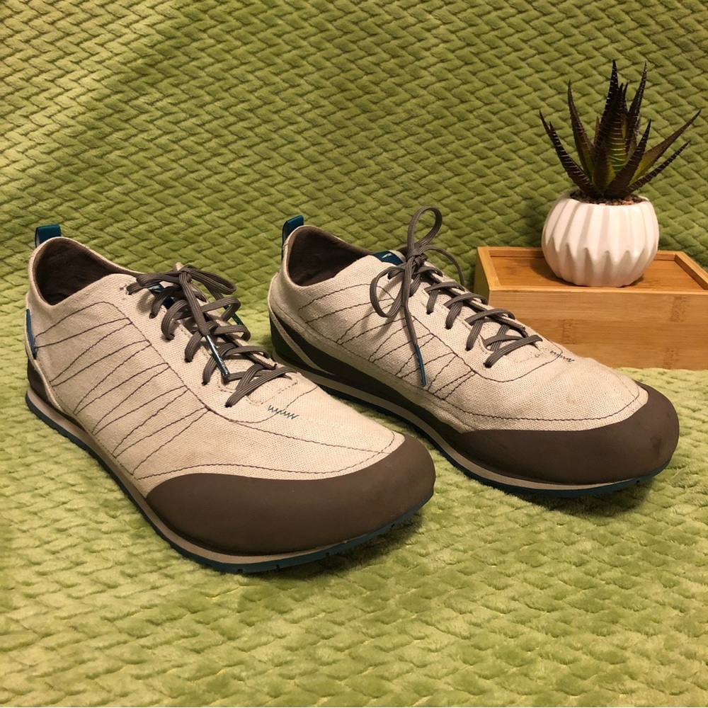 Altra Wahweap men’s trail or casual shoe size 11